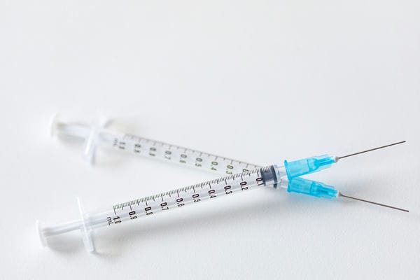 グアムでのワクチン接種：選択肢と注意点